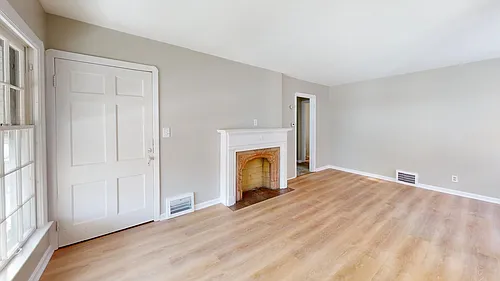 3604 W 130th St Photo 1