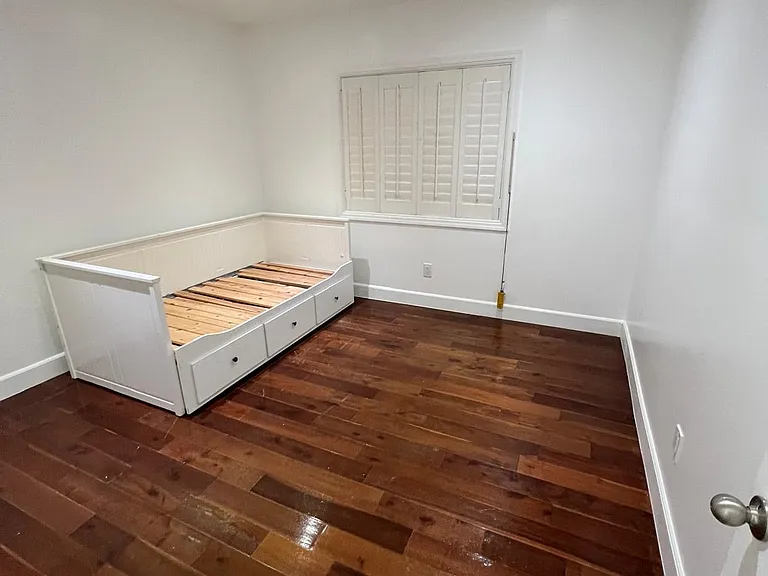2end bedroom with deep closet