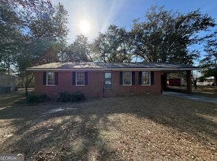 1612 Knox St, Dublin, GA 31021