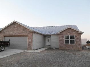 2351 Bluestone Dr, Findlay, OH 45840