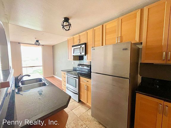 5th image of 4627 Ocean Blvd APT 309