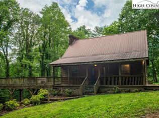 2610 Indian Grave Rd, Lenoir, NC 28645
