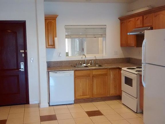 5th image of 421 S Garfield Ave Unit 9