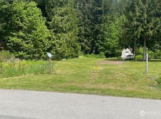 7900 Oregon Trl, Maple Falls, WA 98266