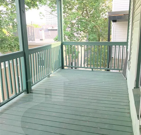 90 Norfolk St #3 — Photo 10