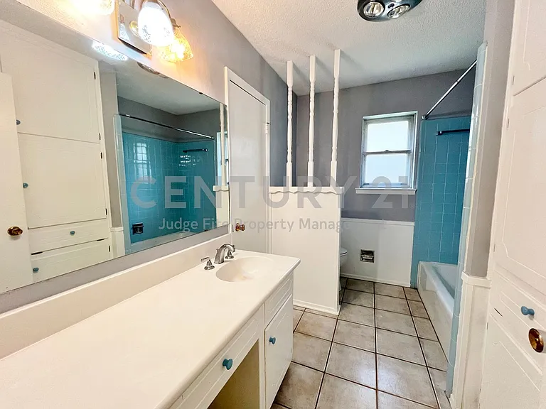 1209 Irwin Dr — Photo 12