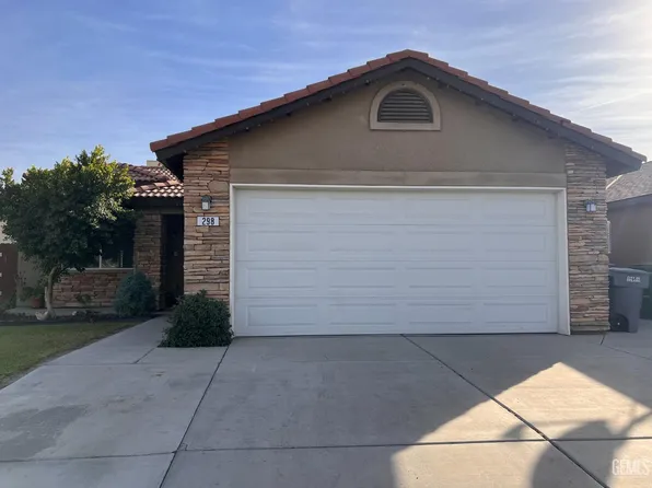 298 Malibu Dr, Delano, CA 93215
