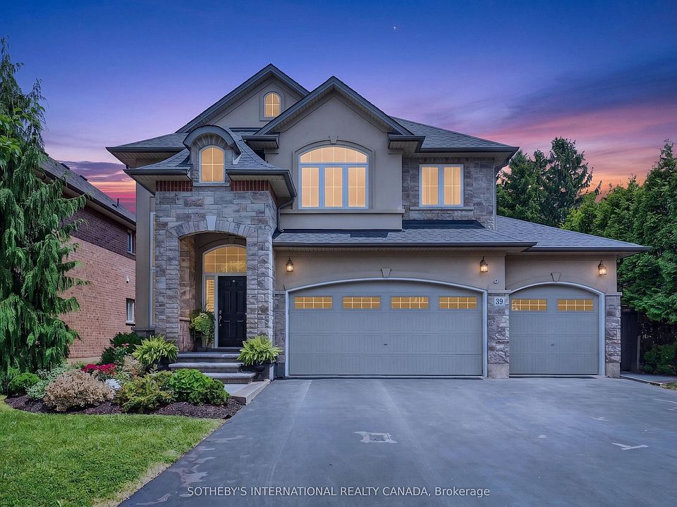 1st image of 39 Maplevale Dr
