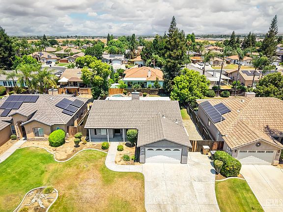 2nd image of 10102 Salerosa Ct