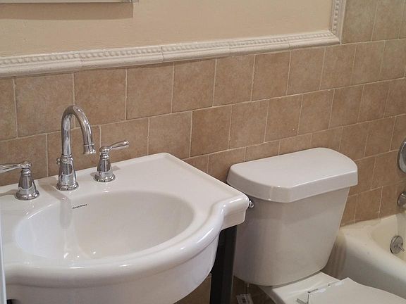 3rd image of 1730 NW 9th Ave #3