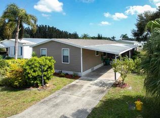 533 Longan Dr, Barefoot Bay, FL 32976
