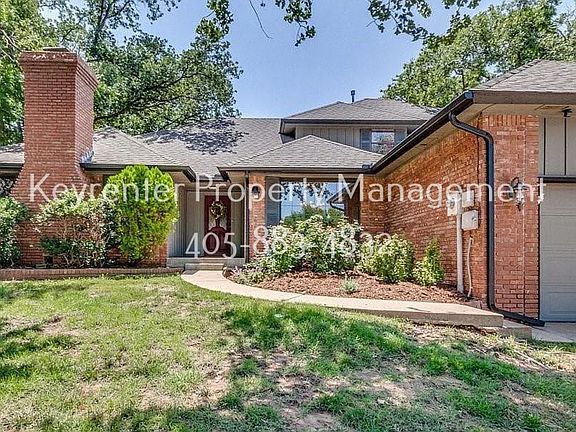 2nd image of 1408 Fox View Ct