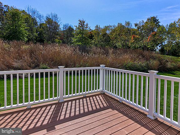3rd image of 1058 Balfour Cir #589