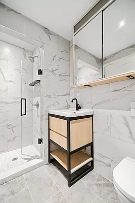 Rented by REAL New York | media 9