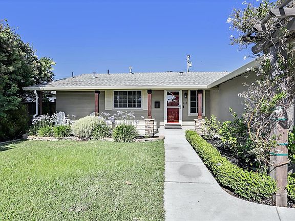 2nd image of 642 Laurie Ave