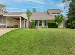 414 Echo Hill Dr, Ballwin, MO