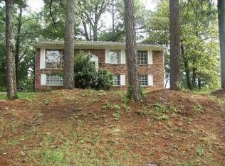 1006 Lynwood Pl, Forest Park, GA 30297