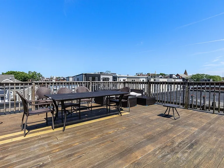 152 Old Colony Ave #10 — Photo 26