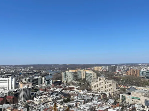 1901 John F Kennedy Blvd APT 2921, Philadelphia, PA 19103