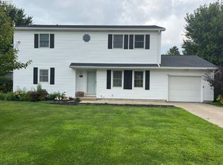 313 Linden Way Dr, Sandusky, OH 44870