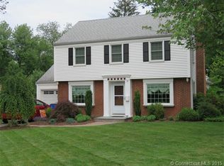 14 Owings Rd, West Hartford, CT 06107