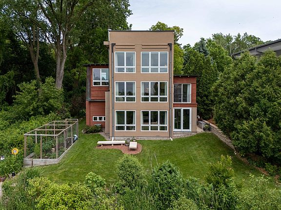 5th image of 4162 Veith Ave