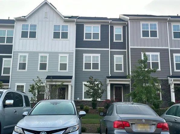 106 Maple Grove Ln, Durham, NC 27703