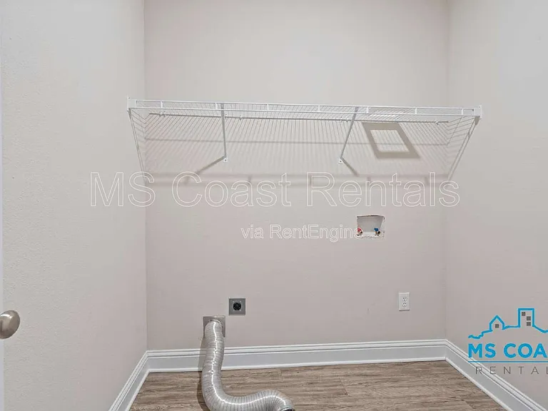 8712 Park Ridge Ct — Photo 28