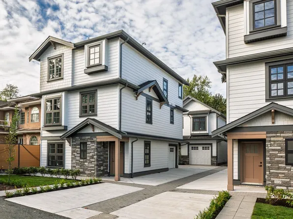 7609 Coldicutt St #2, Burnaby, BC V3N 3Z5