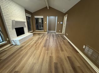 17909 Davenport Rd, Dallas, TX 75252