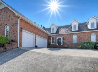 126 Reed Cir, Johnson City, TN 37601