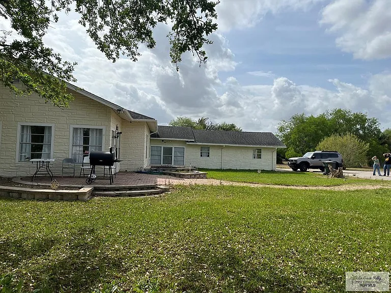 22886 Briggs Coleman Rd — Photo 2
