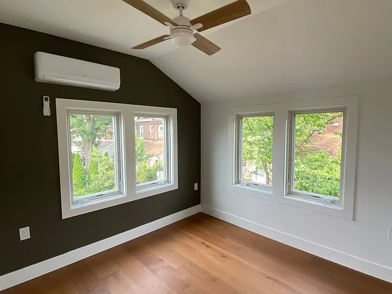 631 N Monroe St — Photo 14