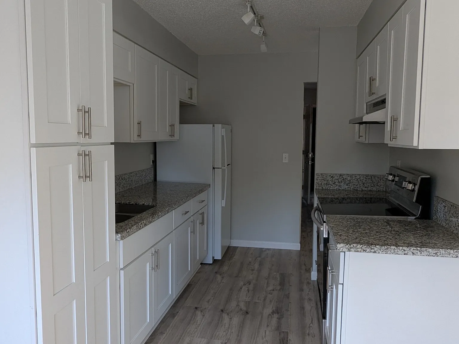 1 bed, 620 sqft, $1,400 — Photo 2