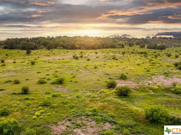 Kingsbury Rd, Kingsbury, TX 78638