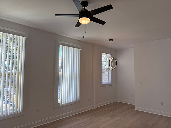 3rd image of 465 Rivermont Ave APT 1