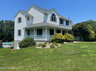 137 Meade Dr, Sunbury, PA 17801