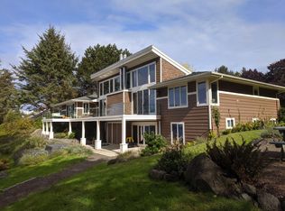 5550 Wee Willie Ln, Tillamook, OR 97141