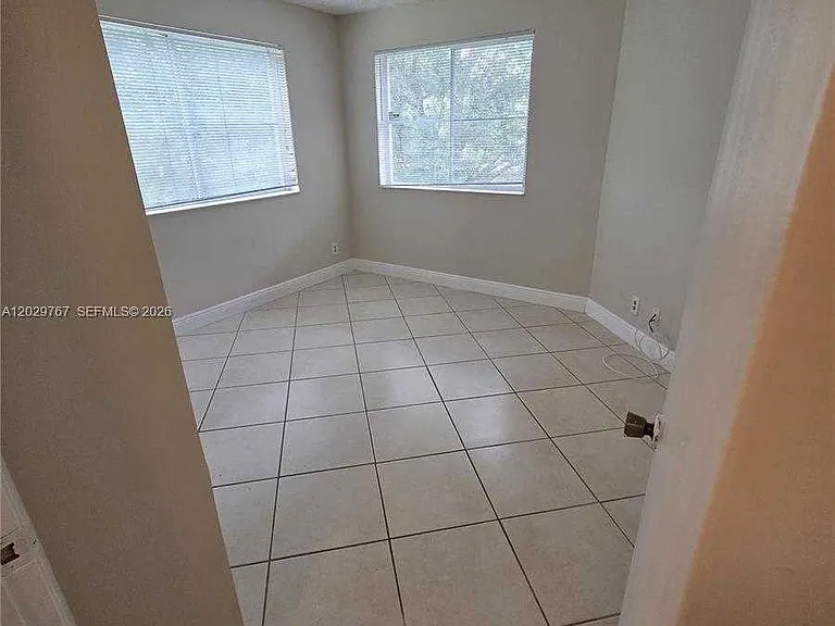 Westview Dr — Photo 6