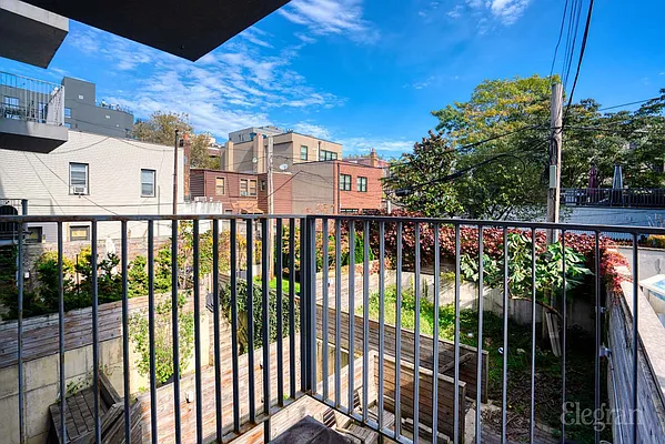 Rented by Elegran | media 12