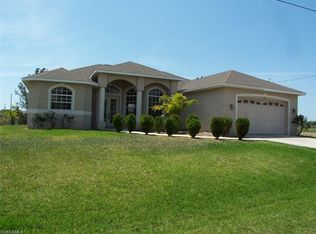 420 SE 13th Pl, Cape Coral, FL 33990