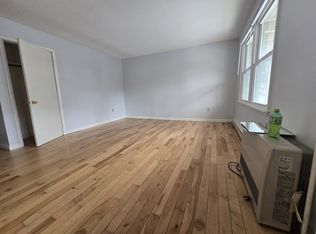 103 N Winooski Ave APT 6, Burlington, VT 05401