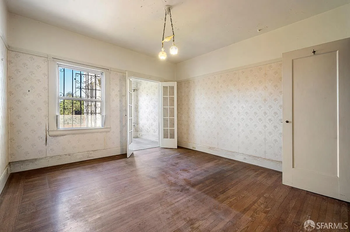 627 22nd Ave - Photo 12