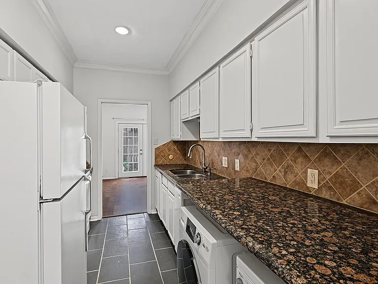 3721 Wakeforest St — Photo 13