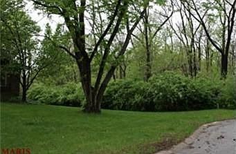 2nd image of 849 Carillon Ct