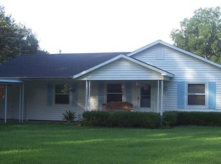 315 Bell St, West Columbia, TX 77486