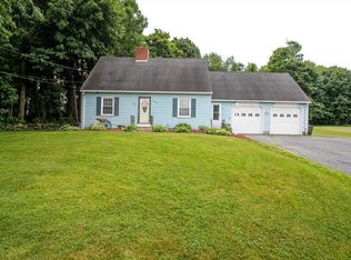 34 Charles St, Gardner, MA 01440