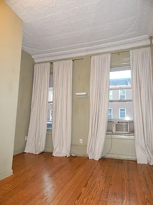 Rented by Realty Collective | media 14