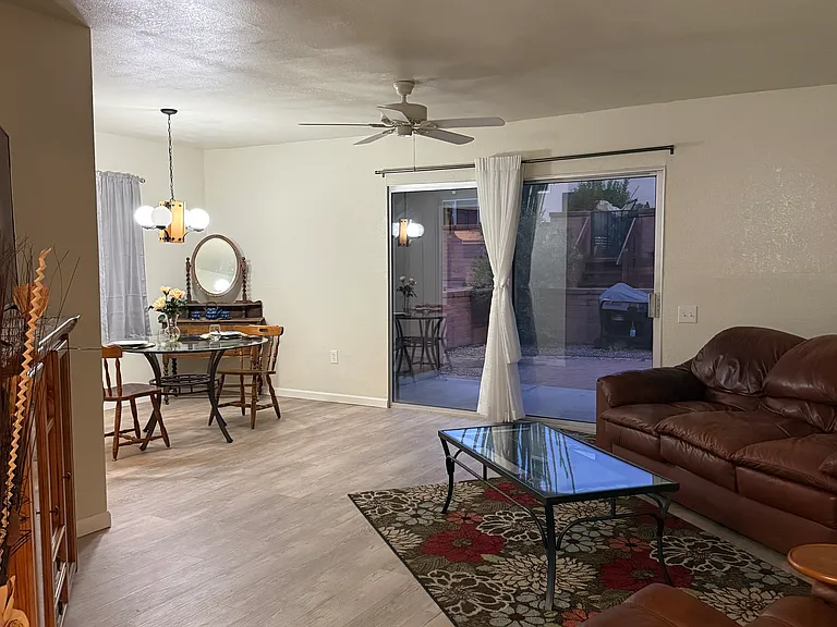 1501 W Calle Mendoza — Photo 14