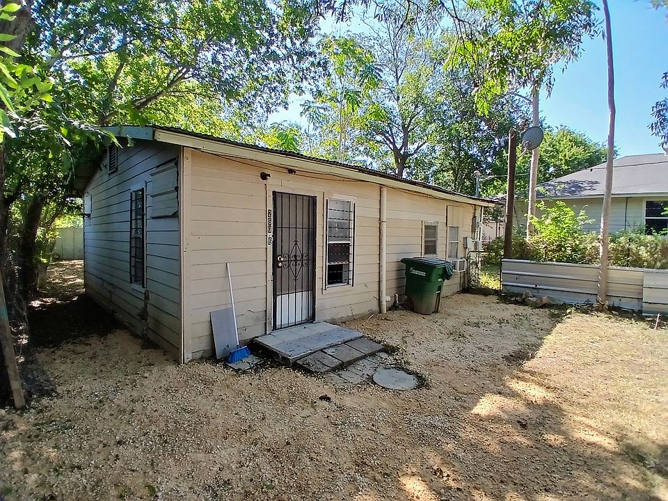 1st image of 2606 Bermuda Dr